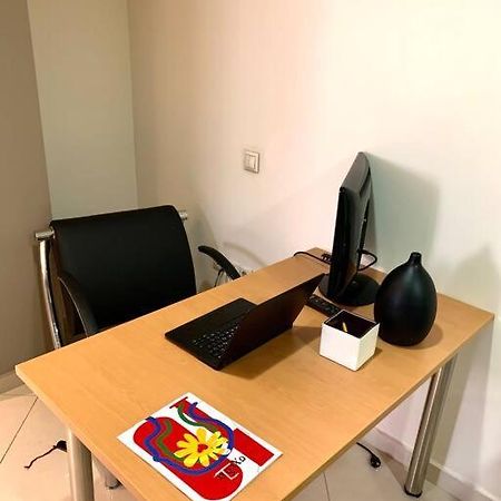 אתונה Spacious 4-Bedroom Family Home, 100M From Metro מראה חיצוני תמונה