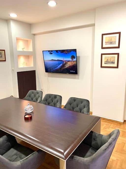 אתונה Spacious 4-Bedroom Family Home, 100M From Metro מראה חיצוני תמונה